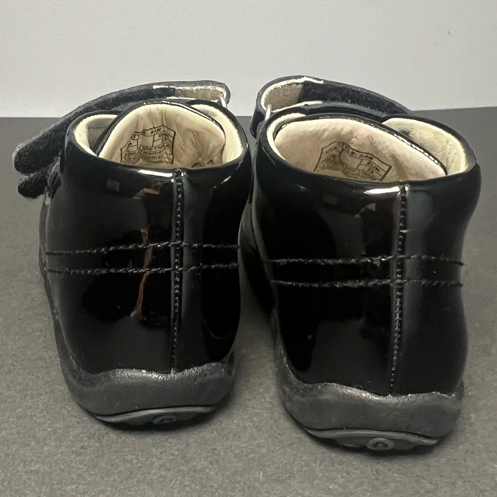 UMI- Toddler‎ Black Shiny shoes, Size:7, Sam, Pre-Owned